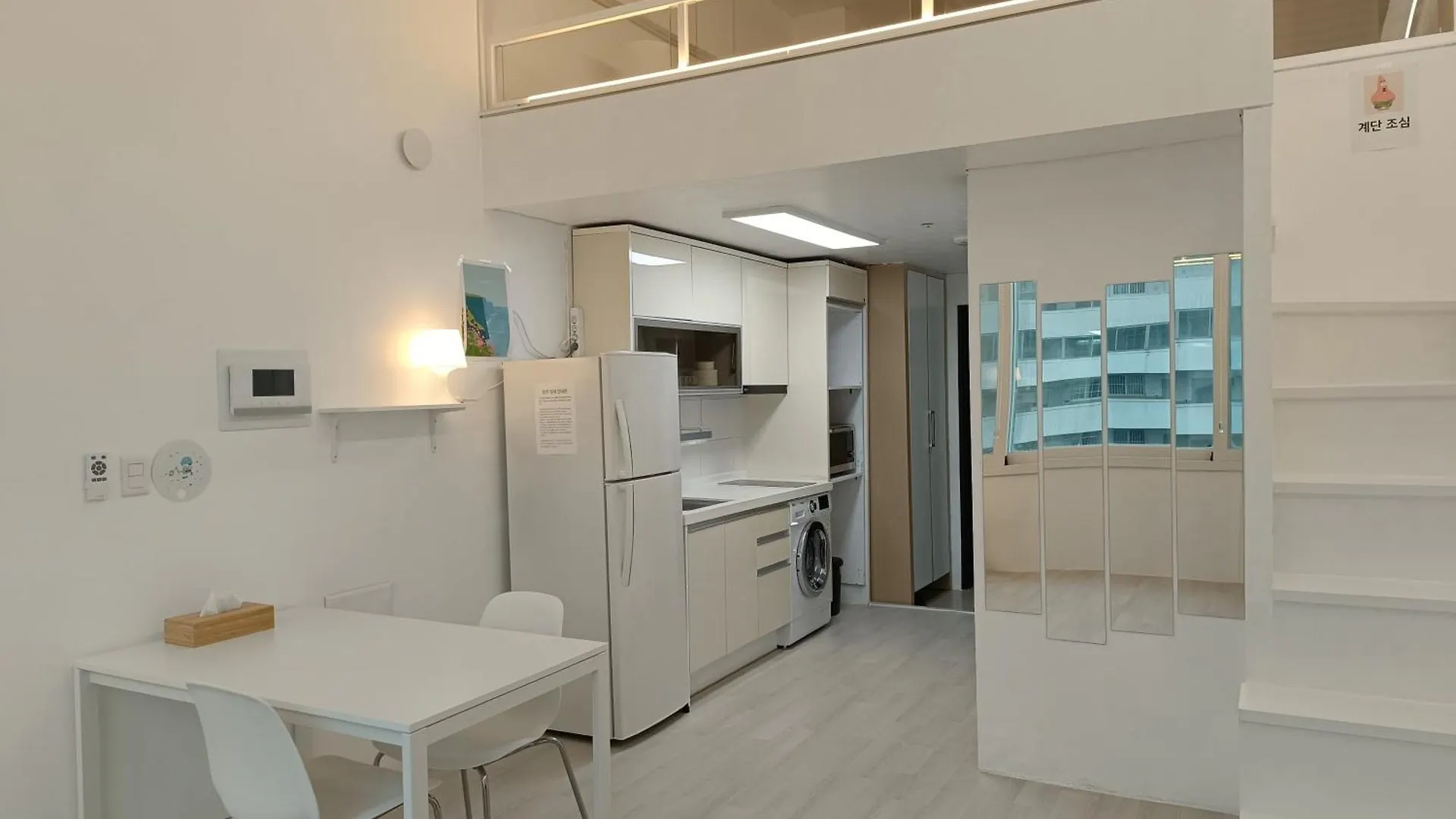 Minimalism Stay At Gimpo Airport Σεούλ 0*,  Νότια Κορέα