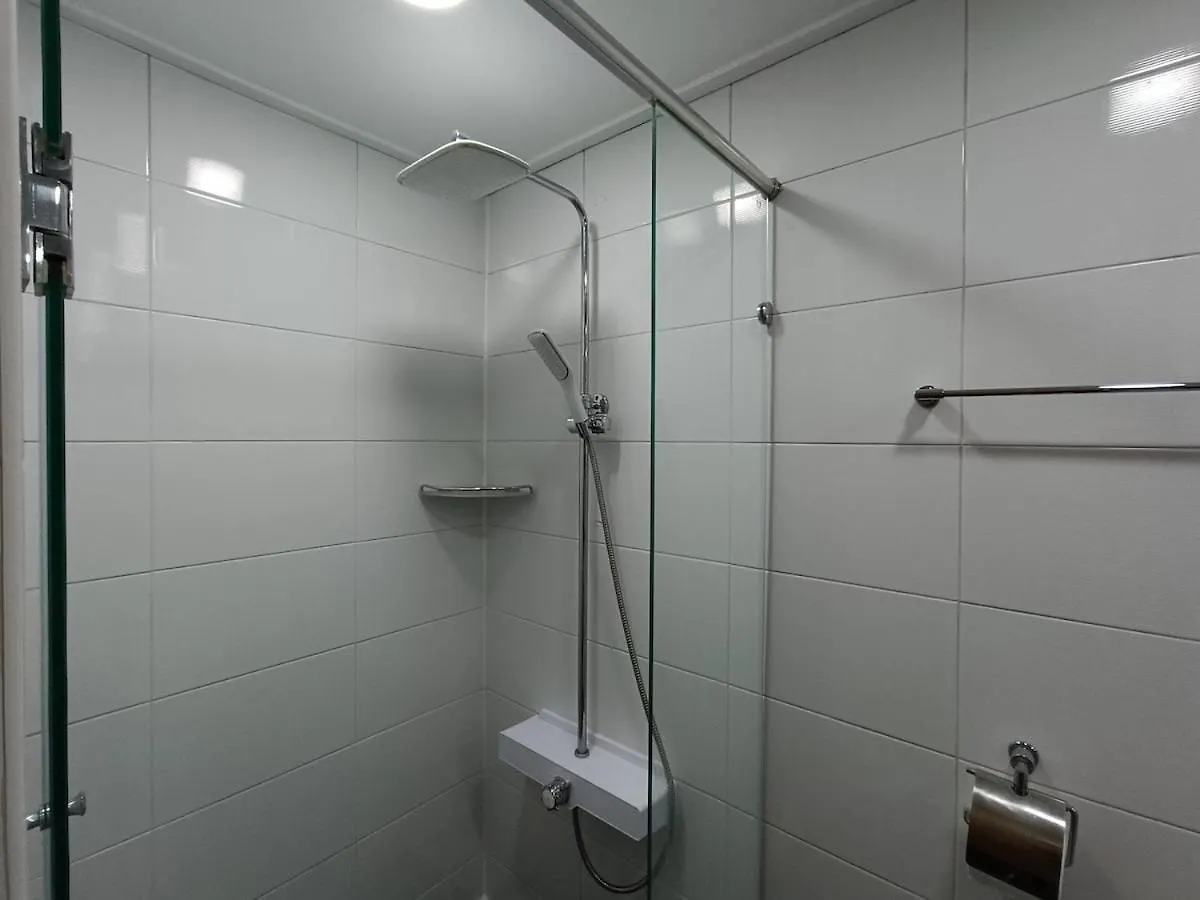 Minimalism Stay At Gimpo Airport Σεούλ 0*,  Νότια Κορέα