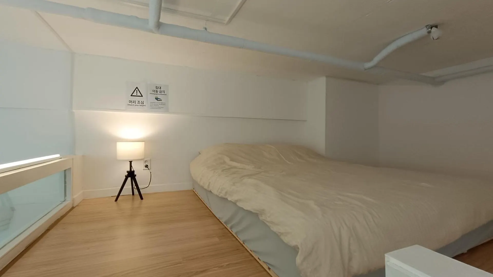Minimalism Stay At Gimpo Airport Σεούλ 0*,  Νότια Κορέα